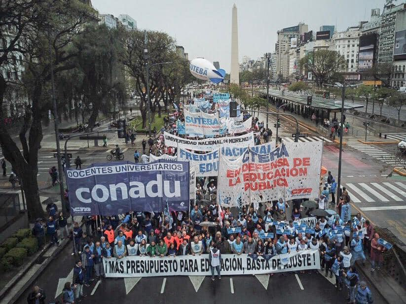 Argentina: docentes marchan contra presupuesto del ajuste y el FMI