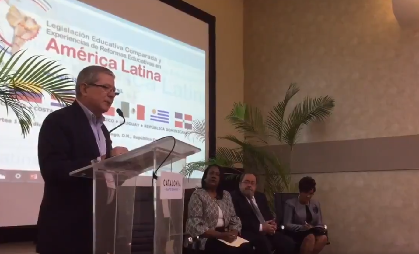República Dominicana: jornadas de reflexión sobre legislación y reformas educativas en América Latina 