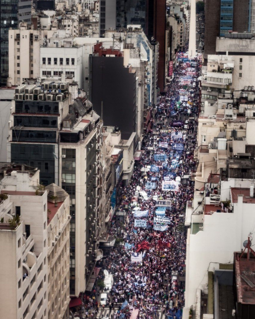 Argentina: gran movilización en rechazo al golpe de Estado en Bolivia 
